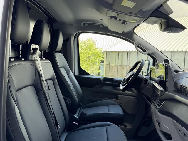 Ford TRANSIT CUSTOM E-Transit 340 L2H1 Limited 71 kWh | 360 Camera | Pro Power | Adaptieve Cruise | Luxe Bekleding | Direct leverbaar