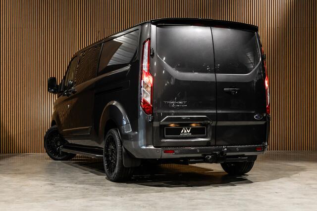 Ford TRANSIT CUSTOM 2.0 TDCI 170 PK L2H1 Limited DC | Dubbel cabine | Raptor Edition | CarPlay | Camera | Navigatie | BLIS | Stoelverwarming | Trekhaak | Cruise control | DAB | Dealer onderhouden | Nieuwe APK
