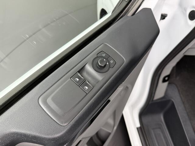 Ford TRANSIT CUSTOM 2.0TDCi 136PK Lang | Digital Business | Navigatie | Camera | Airco | 3-Zits | Betimmering