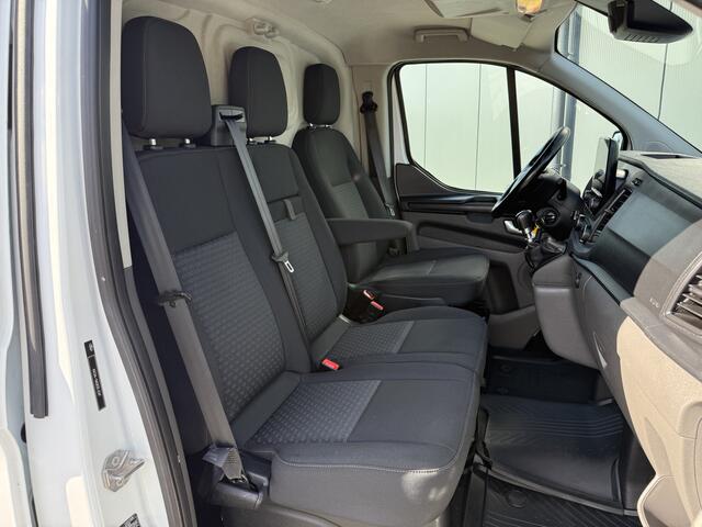 Ford TRANSIT CUSTOM 2.0 TDCI / L2H1 / 2x SCHUIFDEUR / 2.8 TONS TREKHAAK / 1e EIG. / IMPERIAAL / CAMERA / 3-ZITS / BLINDSPOT