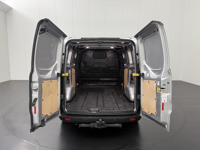 Ford TRANSIT CUSTOM 2.0TDCI 130PK Trail | Leder | 2xSchuifdeur | 2500Kg Trekhaak | Multimedia | Camera | Airco | Cruise