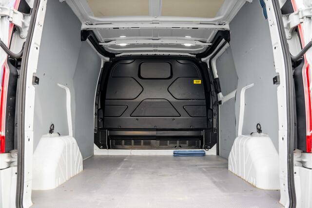 Ford TRANSIT CUSTOM L1H1 | 3-Zits | 130 PK | Camera | Cruise | PDC | Airco | Trekhaak