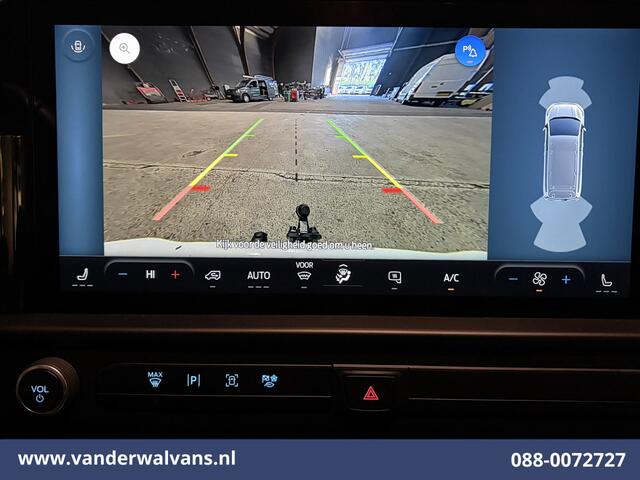 Ford TRANSIT CUSTOM 2.0 TDCI 136pk L2H1 Euro6 Airco | Camera | LED | Apple Carplay | Cruisecontrol | 2500kg Trekhaak LM Velgen, Android Auto, Verwarmde voorruit, Stoelverwarming, Parkeersensoren, Bijrijdersbank