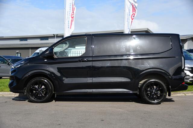 Ford TRANSIT CUSTOM 300 2.0 TDCI L1H1 Limited Black Edition Camera, Cruise, Carplay, LED, Stoelverwarming , 150pk, Sensoren, Trekhaak, Multimedia, Uniek!