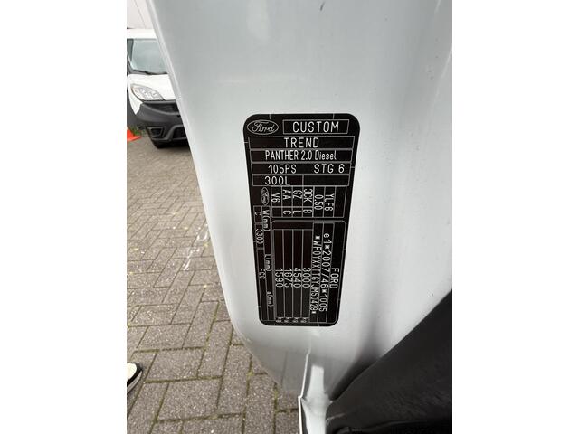 Ford TRANSIT CUSTOM 300 2.0 TDCI L2H1 Trend