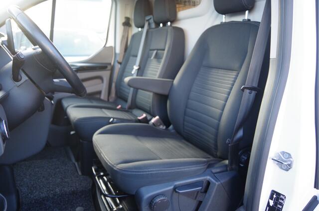 Ford TRANSIT CUSTOM 300 2.0 TDCI L2 3-ZITS, 170PK, 2800KG TREKHAAK, STOELVERWARMING, CAMERA, NAVI, CRUISE, AIRCO, PARKEERSENSOREN, 17''