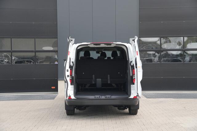 Ford TRANSIT CUSTOM 340 2.5 PHEV L2H1 Kombi Trend 9 zits - Navigatie - Privacy glass - Camera - Carplay - Cruise - Rijklaar