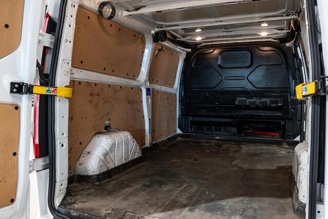 Ford TRANSIT CUSTOM 300 2.0 TDCI L2H1 Trend Camera | Trekhaak