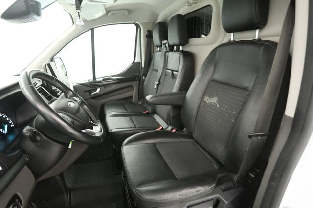 Ford TRANSIT CUSTOM 2.0 TDCI L2H1 185PK Sport | Automaat | Airco | Cruise | Carplay | Camera | 3 Zits | Trekhaak | 2xSchuifdeur
