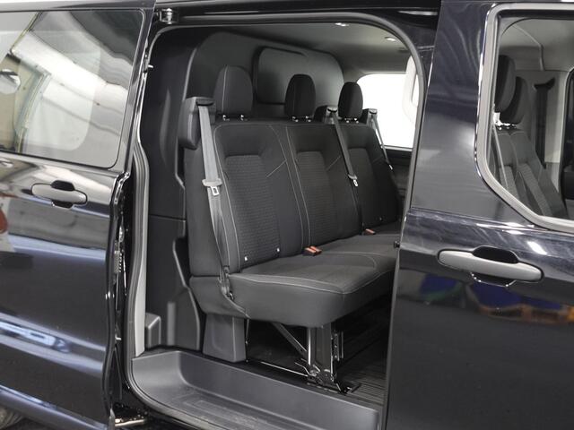 Ford TRANSIT CUSTOM 300 2.0 TDCI L2H1 Trend Dubbele Cabine Nieuw Model Trekhaak Navigatie Apple CarPlay Android Auto Camera Parkeerhulp Adaptive Cruise Control Climate Control Lichtmetalen velgen