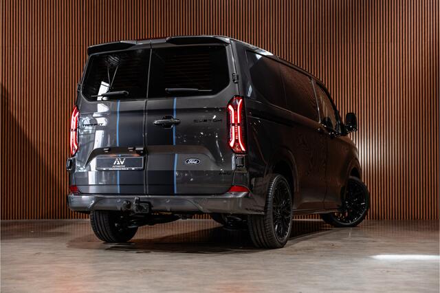 Ford TRANSIT CUSTOM 320 2.0 TDCI 170 PK Sport AWD | ACC | 360 Camera | Trekhaak | Blind Spot | Elek stoelen | CarPlay | Camera | Stoelverwarming | DAB | 3-Zitter | Dealer onderhouden | BPM Vrij