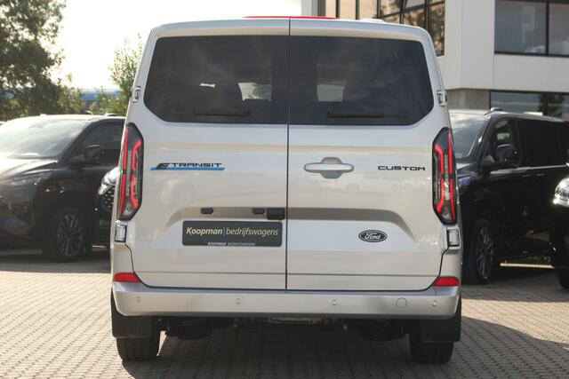 Ford TRANSIT CUSTOM E-Transit 320 L1H1 Kombi Limited | 9 persoons | 71kWh | 100kW/136pk | Trekgewicht 2300kg | Camera | Carplay/Android | Cruise | Lease 771,- p/m