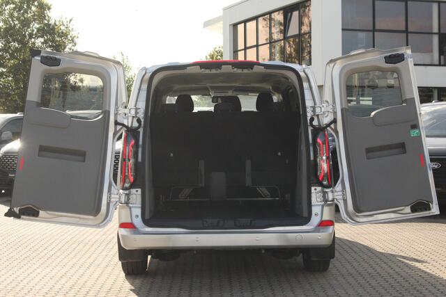 Ford TRANSIT CUSTOM E-Transit 320 L1H1 Kombi Limited | 9 persoons | 71kWh | 100kW/136pk | Trekgewicht 2300kg | Camera | Carplay/Android | Cruise | Lease 771,- p/m