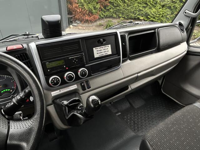 Fuso CANTER 3C15 EURO 6 / SCHUIFZIJLEN / 1e EIGENAAR / 62.654 KM !! / AIRCO / 4.155 KG LAADVERMOGEN / 3-ZITS