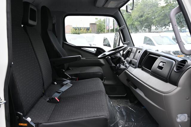 Fuso CANTER 3C15 3.0 DI 340 Bakwagen met laadklep Dhollandia klep, Geveerde stoel