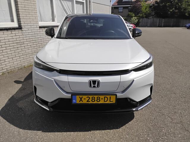 Honda - E Advance 69 kWh *4 seizoenbanden*portierbeschermers*panoramadak*