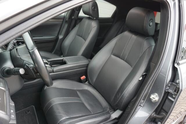 Honda CIVIC 1.5 i-VTEC Sport Plus | Panoramadak | ACC | Leder | Camera | Trekhaak |
