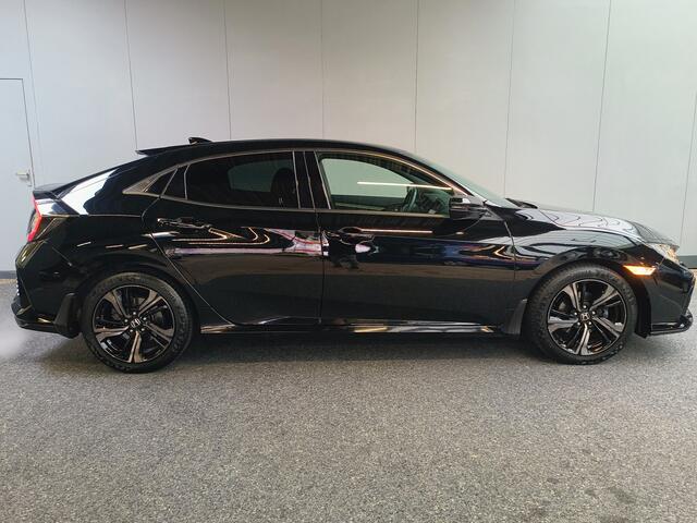 Honda CIVIC 1.0 i-VTEC Elegance AUTOMAAT uit 2018 Rijklaar + 12 maanden Bovag-garantie Henk Jongen Auto's in Helmond, al 50 jaar service zoals 't hoort!