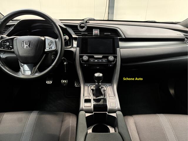 Honda CIVIC 1.0 i-VTEC Elegance - Black & White!