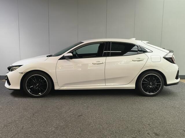 Honda CIVIC 1.0 i-VTEC Elegance AUTOMAAT uit 2021 Rijklaar + 12 maanden Bovag-garantie Henk Jongen Auto's in Helmond, al 50 jaar service zoals 't hoort!