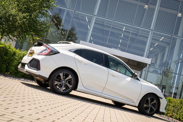 Honda CIVIC 1.0i V-TEC EXECUTIVE - PANORAMADAK - AUTOMAAT - TURBO -