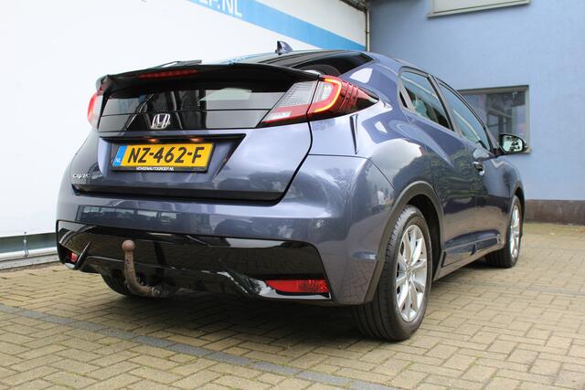 Honda CIVIC 1.4 Comfort | Incl. 12 maanden Garantie | Volledig Dealer onderhouden | Trekhaak | Stoelverwarming | Cruise controle | Climate controle | Navigatie |