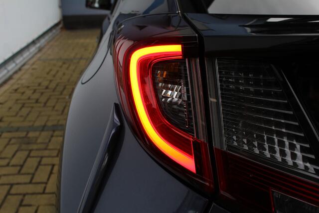 Honda CIVIC 1.4 Comfort | Incl. 12 maanden Garantie | Volledig Dealer onderhouden | Trekhaak | Stoelverwarming | Cruise controle | Climate controle | Navigatie |