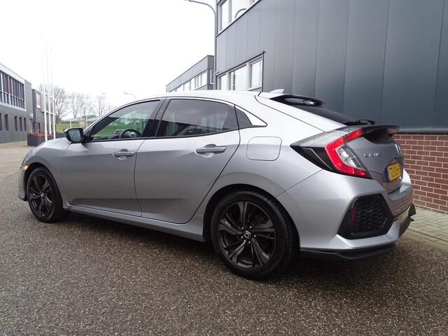 Honda CIVIC 1.0 i-VTEC Elegance NAVIGATIE | STOELVERWARMING | PARKEERSENSOREN | AIRCO/ECC | CRUISE CONTROL | LED VERLICHTING | NEDERLANDSE AUTO |