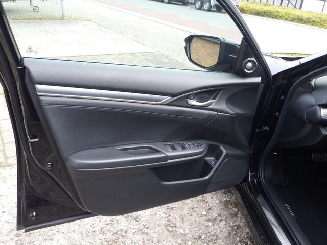 Honda CIVIC Sedan 1.5i-Vtec Executive Automaat