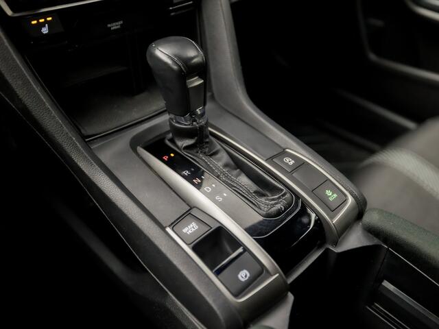 Honda CIVIC 1.0 i-VTEC Sport Automaat (NAVIGATIE, CAMERA, ZWART HEMEL, SPORTSTOELEN, ADAPTIVE CRUISE, TREKHAAK, NIEUWE APK, NIEUWSTAAT)