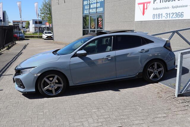 Honda CIVIC 1.5 i-VTEC Sport Plus Panoramadak! Achteruitrijcamera/Stoelverwarming/Apple carplay/Adaptieve cruise control/Lane assist/Dode hoek assistent/Leder interieur/Parkeer sensoren rondrom/Climate control/Navigatie/DAB