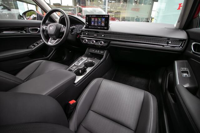 Honda CIVIC 2.0 e:HEV Advance - Panodak | Lederen int. | Honda Sensing | Bose