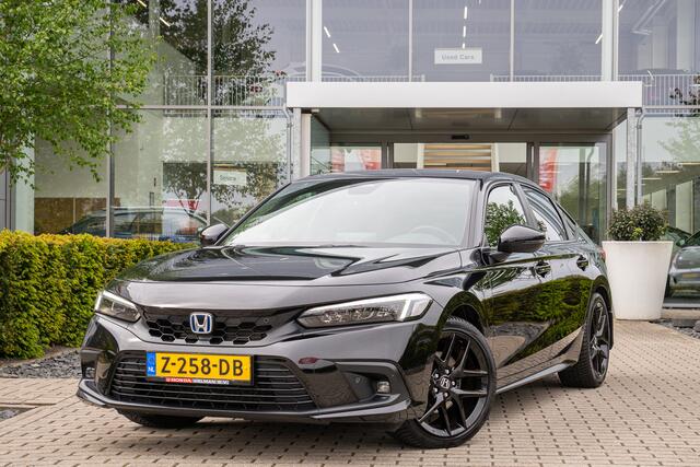 Honda CIVIC 2.0i e:HEV SPORT - TREKHAAK - SPATLAPPEN - ALL WEATHERS