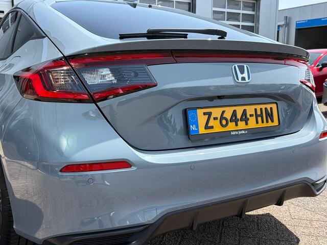 Honda CIVIC 2.0 e:HEV Sport FULL HYBRID | AUTOMAAT | CAMERA | NAVIGATIE | APPLE CARPLAY / ANDROID AUTO | STOEL VERWARMING | 18"LM VELGEN | NED. AUTO | 1e EIGENAAR |