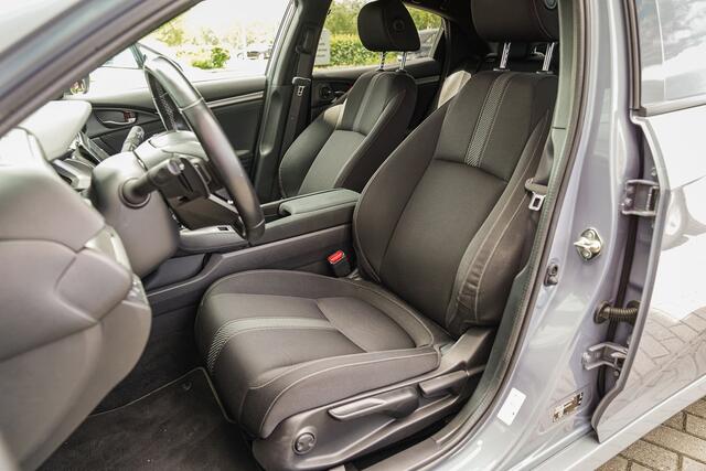 Honda CIVIC 1.0i VTEC ELEGANCE TURBO - AUTOMAAT - NAVIGATIE - CAMERA