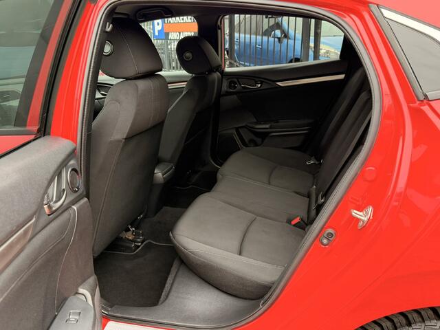 Honda CIVIC 1.0 i-VTEC 130 PK Elegance, 6-BAK, AIRCO(CLIMA), CRUISE CONTROL, STOELVERWARMING, ACHTERUITRIJCAMERA, PARKEERSENSOREN V+A, GROOT NAVI, BLUETOOTH-MULTIMEDIASYSTEEM, 4X ELEK-RAMEN, ISOFIX, LM-VELGEN, CENT-VERGRENDELING
