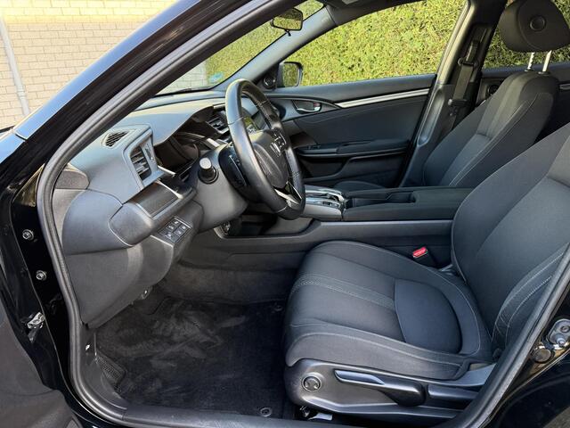Honda CIVIC 1.0 i-VTEC Elegance*Navi*ECC*PDC*Carplay*Camera