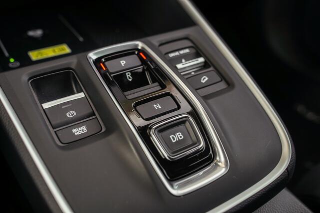 Honda CR-V 2.0i e:HEV 4WD ADVANCE - 4WD - AUTOMAAT - PANORAMADAK - TREKHAAK