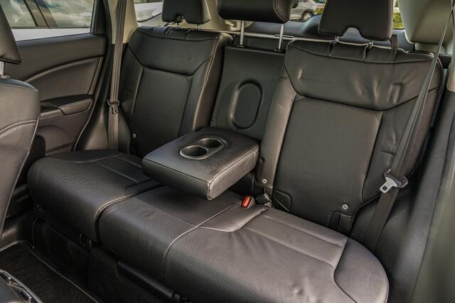 Honda CR-V 2.0i V-TEC 4WD EXECUTIVE - AUTOMAAT - SENSING PAKKET - TREKHAAK - WINTERSET