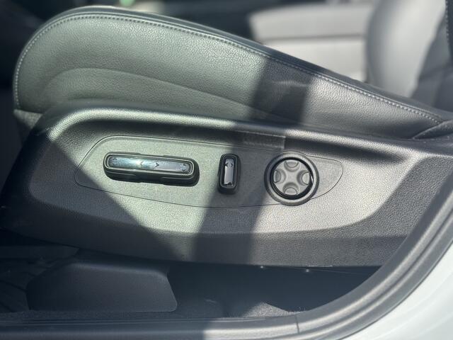 Honda CR-V 2.0 e:PHEV Advance Tech Parkeersensoren V+A, Panorama dak, Head-up display, Dodehoekdetectie, lederen bekleding , All-in Rijklaarprijs