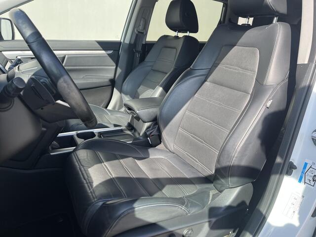 Honda CR-V 2.0 Hybrid AWD Executive /Elektrische Trekhaak (750 KG) / Panorama Dak / Cruise Control / Navigatie / Stuur&Stoelverwarming Voor&Achter / Achteruitrij Camera / Parkeersensoren / Head-up Display / Elektrische Bestuurderstoel Met Memory / Elektrische Achter