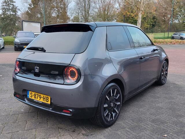 Honda E 36kwh Advance 17" | Navi | Apple Carplay+Android Auto | Clima | Adap.Cruise | Dodehoek+Rijstrooksensor | Keyless Entry | Led Koplampen | Pdc V+A+Camera | Stoel+Stuurverwarming | Privacy Glass