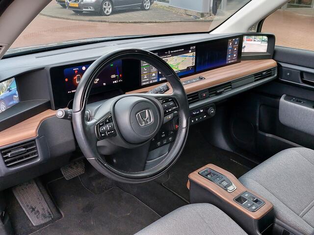 Honda E 36kwh Advance 17" | Navi | Apple Carplay+Android Auto | Clima | Adap.Cruise | Dodehoek+Rijstrooksensor | Keyless Entry | Led Koplampen | Pdc V+A+Camera | Stoel+Stuurverwarming | Privacy Glass