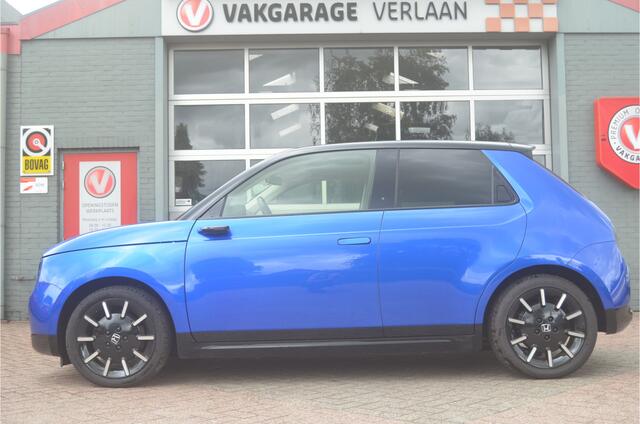 Honda E Advance 17" zwart dak 12 mnd. gar. 154 pk