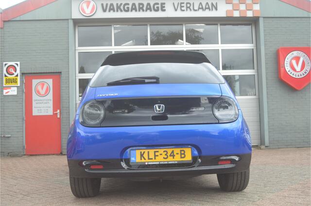 Honda E Advance 17" zwart dak 12 mnd. gar. 154 pk