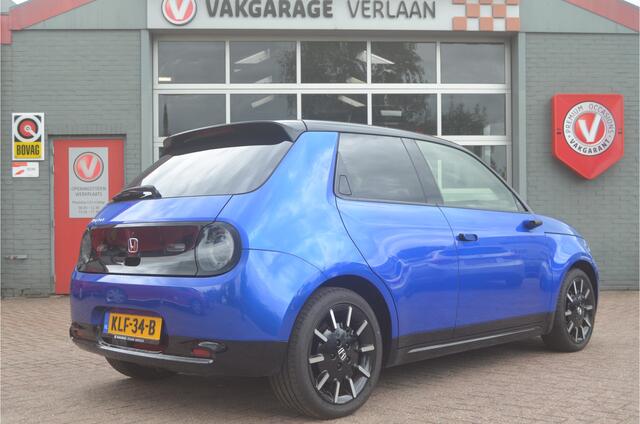 Honda E Advance 17" zwart dak 12 mnd. gar. 154 pk