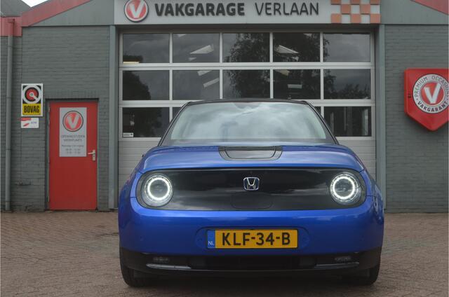 Honda E Advance 17" zwart dak 12 mnd. gar. 154 pk