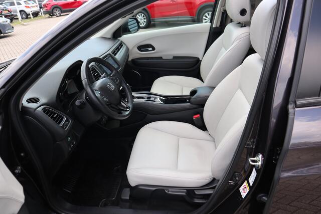 Honda HR-V 1.5 i-VTEC Executive - Trekhaak - Panorama dak - Leer