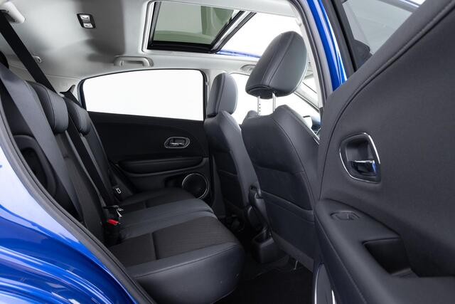 Honda HR-V 1.5 i-VTEC Executive | AUTOMAAT | PANORAMADAK | ACHTERUITRIJCAMERA | 18 INCH LM | CLIMATE CONTROL | NAVIGATIE | LAGE KMST |