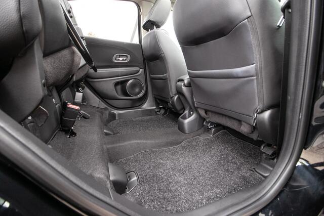 Honda HR-V 1.5 i-VTEC Executive Black Edition All-in rijklaarprijs | Schuif-/kanteldak | Cruise | Nav | Cam